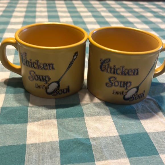 DesignPac Other - Set of  chicken soup mugs
